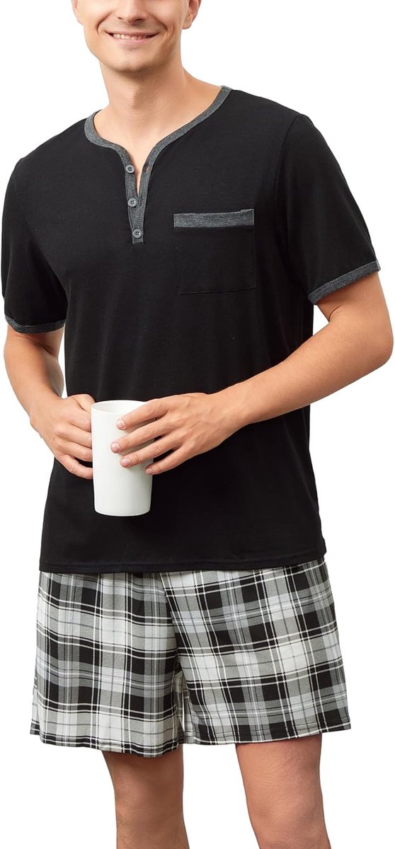herenpyjama voor de zomer, korte mouwen, Henley-kraag, geruite shorts