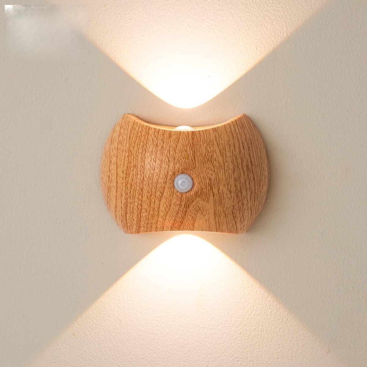 Wandlamp Binnen - Nachtlampje Met Bewegingssensor - Draadloze Led Wandverlichting - Oplaadbare Muurlamp - Trapverlichting - Kastverlichting - Slaapkamerlamp - Usb Oplaadbaar - Magnetisch - Warm Wit Licht - Licht Hout - 1 Stuk