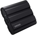 Zwarte Samsung T7 Shield met USB-C poort, statuslampje en geribbelde buitenkant.