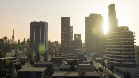 Stadsgezicht met hoge gebouwen, palmbomen en zonsondergang met de tekst VINEWOOD.