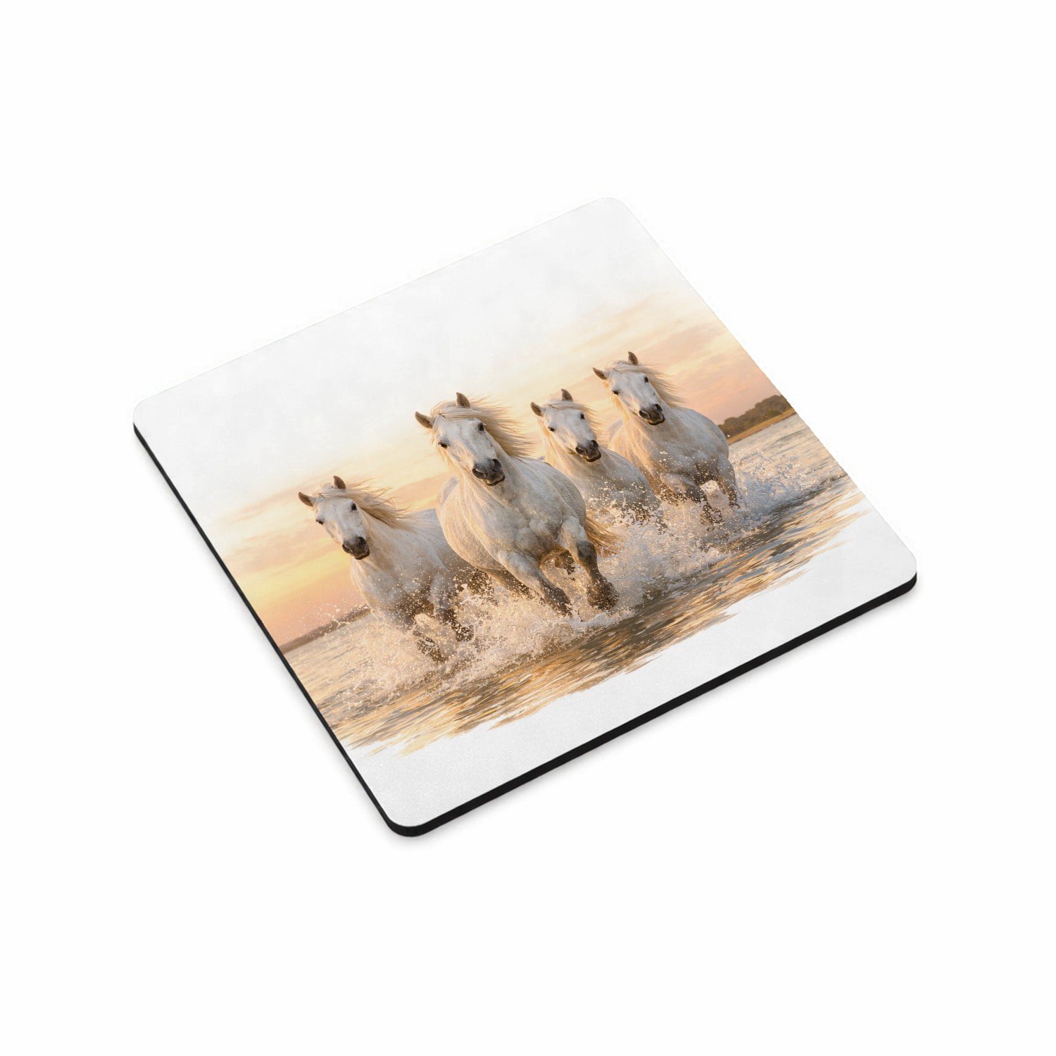 Mr Cadeautjes MDF magnetische fotolijst vierkant 9,5 - design Een dynamische natuurscène met een enkele centrale hoofdfigu | cadeau Wit