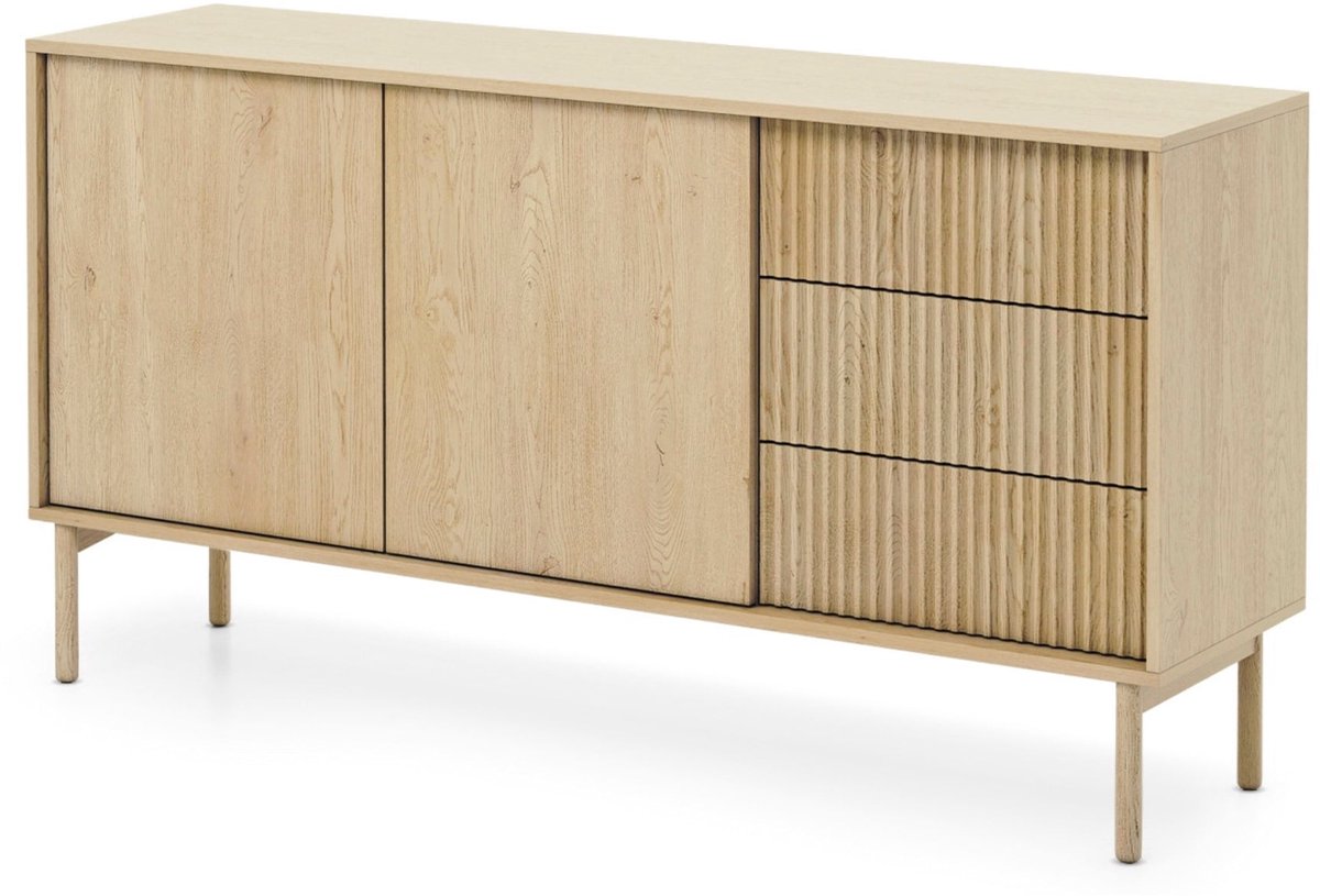 Selsey Tavo - Dressoir met 3 deuren, 3 laden, Cremona eiken, 153 cm Eikenhoutlook