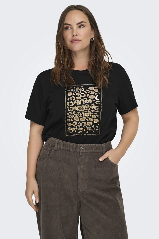 Zwarte t-shirt met goudkleurige luipaardprint en tekst.