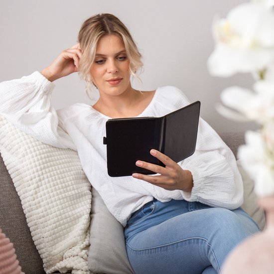 imoshion Ereader Cover / Hoesje Geschikt voor Kobo Libra Colour - imoshion Vegan Leather Bookcase - Zwart van iMoshion — afbeelding 3
