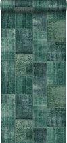 ESTAhome behang Marrakech kelim patchwork tapijt smaragdgroen