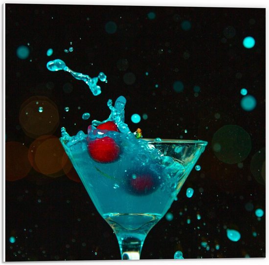 Forex - Blauwe Cocktail met Kersen - 50x50cm Foto op Forex