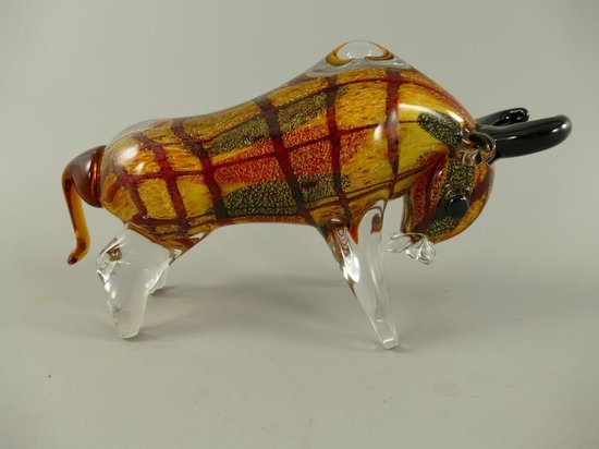 Een vintage meerkleurig Murano glazen beeldje van een abstracte vis