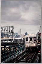 JUNIQE - Poster met kunststof lijst Metro van New York -13x18 /Grijs