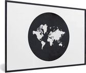 Fotolijst incl. Poster Zwart Wit- Wereldkaart - Zwart Wit - Cirkel - 120x80 cm - Posterlijst