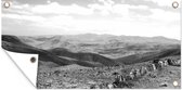 Affiche de jardin Une photo panoramique d'une grande chaîne de montagnes à Fuerteventura - noir et blanc - 80x40 cm - Décoration murale Outdoor - Affiche de jardin - Toile de jardin - Affiche de clôture - Peinture de jardin