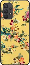 Samsung A32 4G hoesje - Bloemen geel flowers | Samsung Galaxy A32 4G case | Hardcase backcover zwart