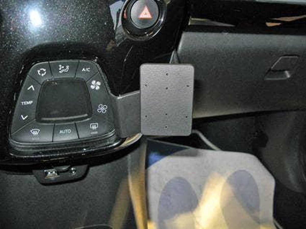 Brodit ProClip houder geschikt voor Citroën C1- Toyota Aygo- Peugeot 108, 2014 - Angled mount - Brodit