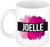 Joelle naam cadeau mok / beker met roze verfstrepen - Cadeau collega/ moederdag/ verjaardag of als persoonlijke mok werknemers