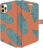 Apple iPhone 12 Pro Telefoonhoesje - Portemonneehoesje  - Met pasjeshouder - Met Plantenprint - Tropische Blaadjes - Oranje