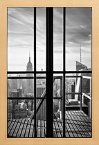 JUNIQE - Poster in houten lijst Een venster op de wereld -40x60 /Zwart