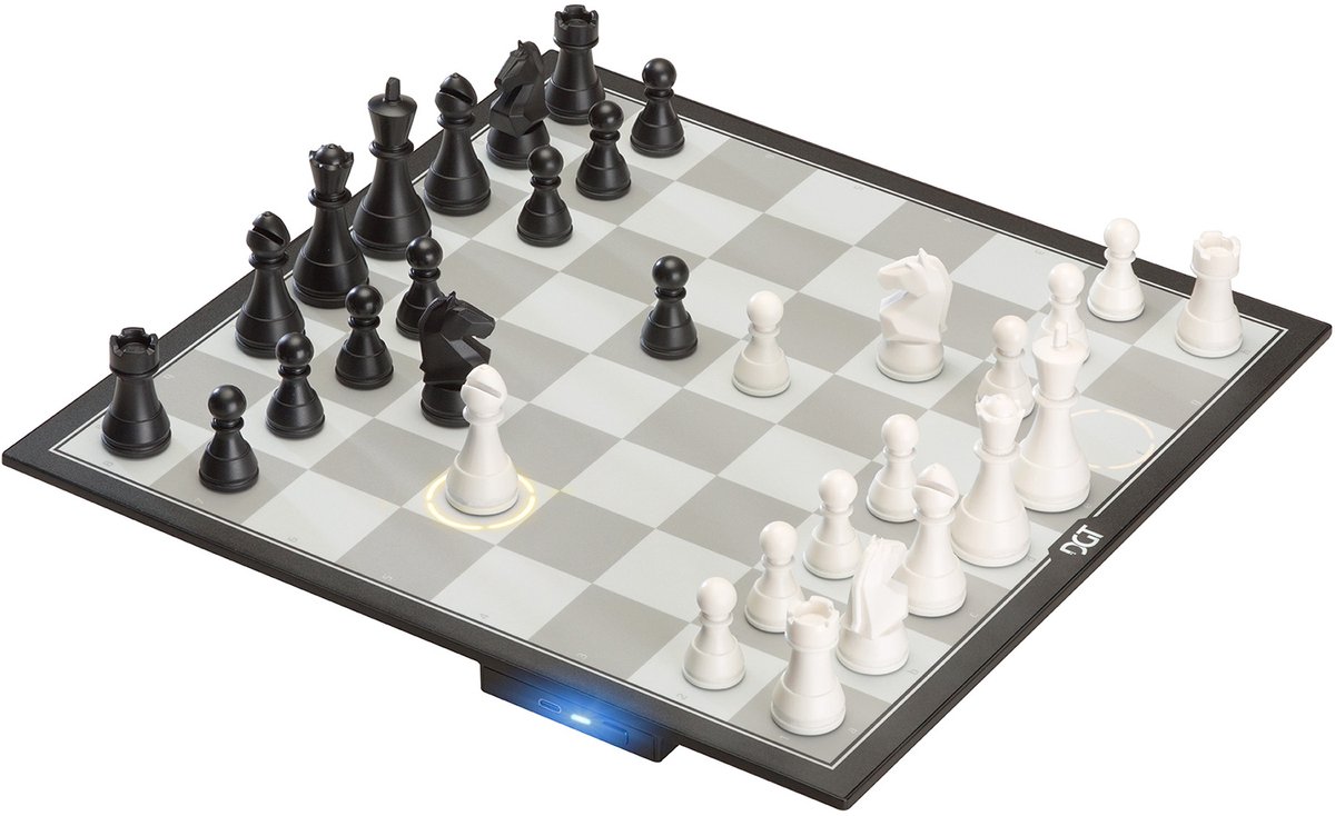 DGT Pegasus e-board