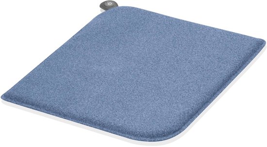 Blauw buitenkussen met afgeronde hoek en een grijze rits aan de zijkant, op een witte achtergrond.