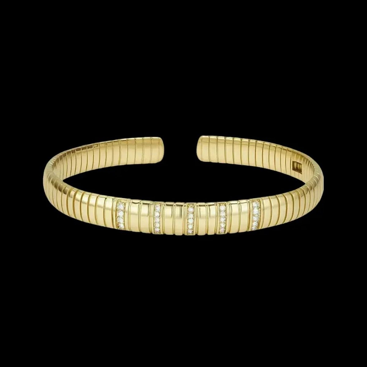 Victoria Valenza Goudkleurige Armband met Zirkonia Stenen - Armband - Goudkleurig - Zirkonia