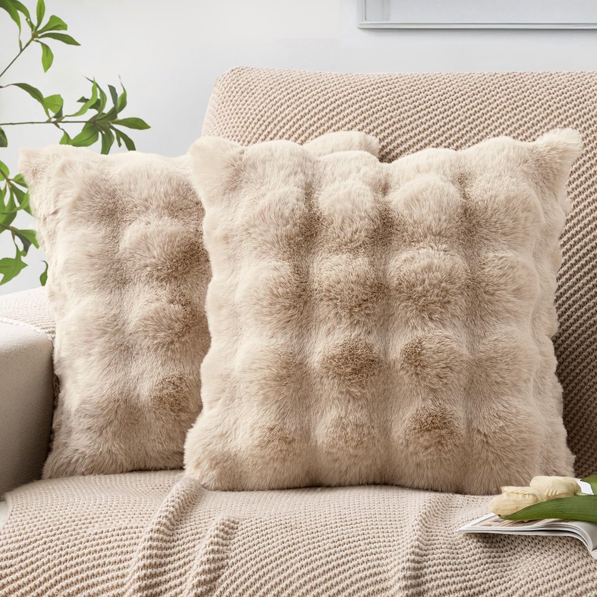 SnelShoppen - Luxe Fluffy Kussenhoes 40x40 cm - Washable Decoratieve Kussen Cover - Licht Beige - 2 Stuks - Perfect voor Sofa en Slaapkamer
