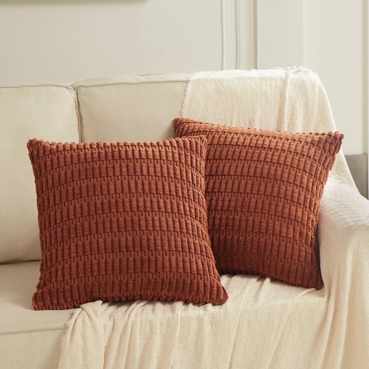 SnelShoppen - 2 Stuks Decoratieve Kussenhoezen 18x18 Inch Terracotta Corduroy, Rustvrij en Zacht voor Woonkamer, Sofa, Bed, Boho en Farmhouse Stijl