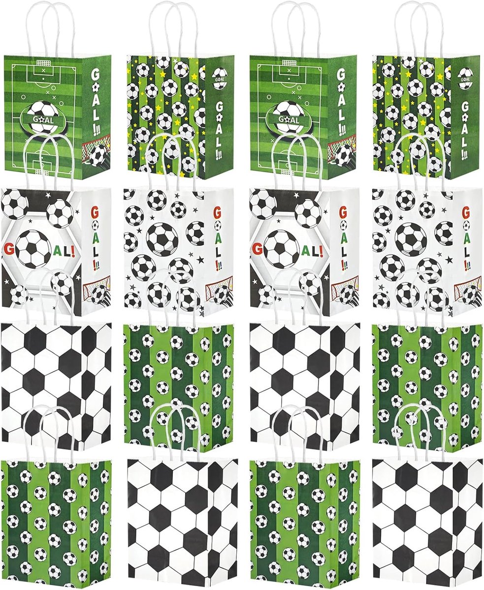 SnelShoppen - Papieren Voetbal Cadeauzakjes 16 Stuks - Voetbalverjaardagszakjes - Voetbalfeest Geschenkzakjes - Papieren Goodiezakjes voor Kinderverja