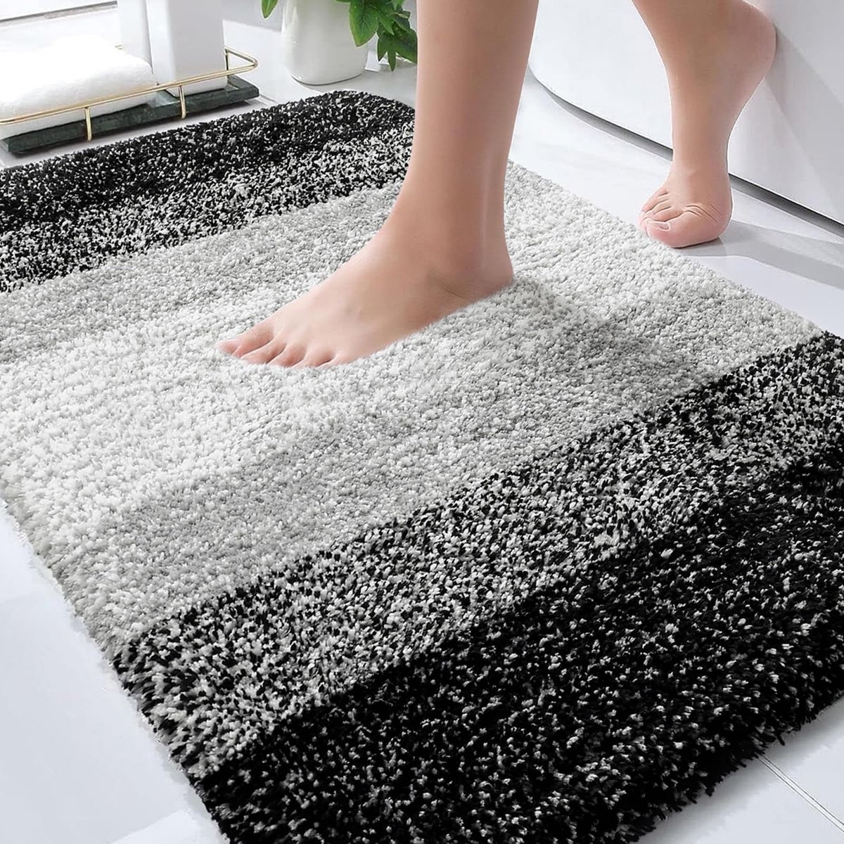 Omgoods - Luxe Badmat van Microvezel met Rubber Onderzijde, Zwart