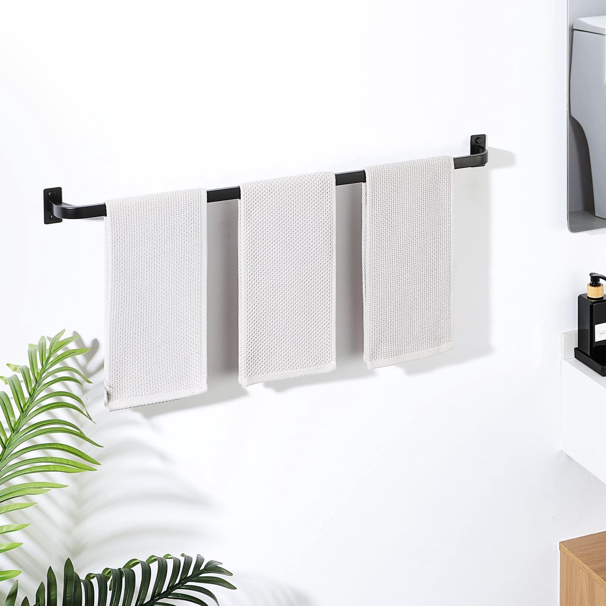 Omgoods - Handdoekrek Zwart - RVS - Enkele Stang - 80 cm