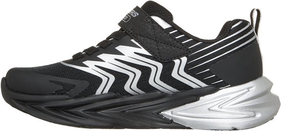 Zijkant van de zwarte Skechers sneaker met zilveren zigzagprint en opvallende metallic zool.