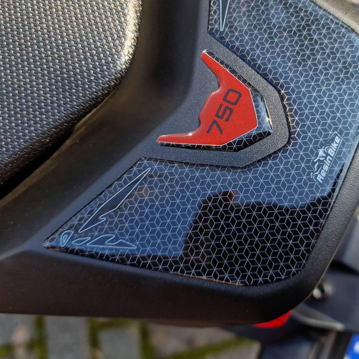 Resin Bike Motorcycle Sticker Compatible with Honda Hornet 750 2023. Rear Protection Against Bumps and Scratches. 3D - ShopVlot