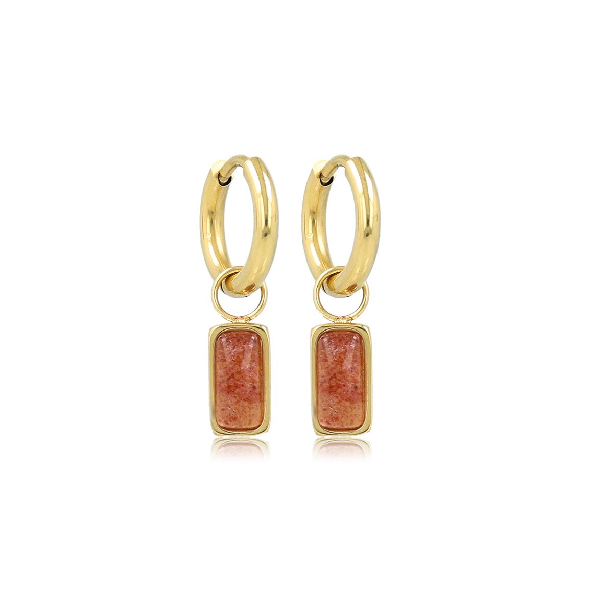 My Bendel - Goudkleurige Oorring met Rechthoekige Hanger van Berry Quartz - met Luxe Cadeauverpakking | Sieraden Voor Dames