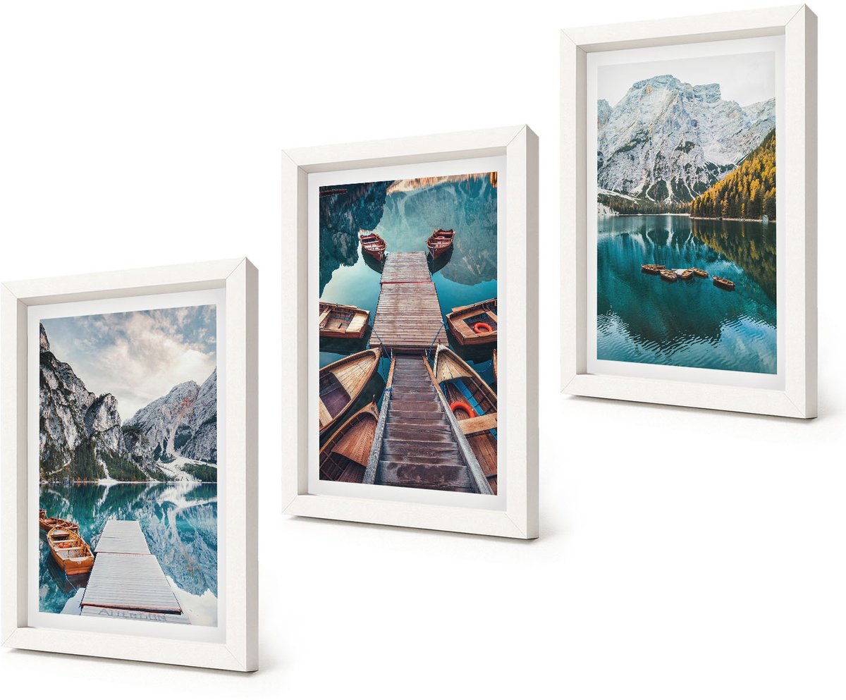 Coloray 3-Delige Schilderij Set - Meer met houten steigers en bergen - 20x30 - Decoratieve Muurdecoratie - Slaapkamer