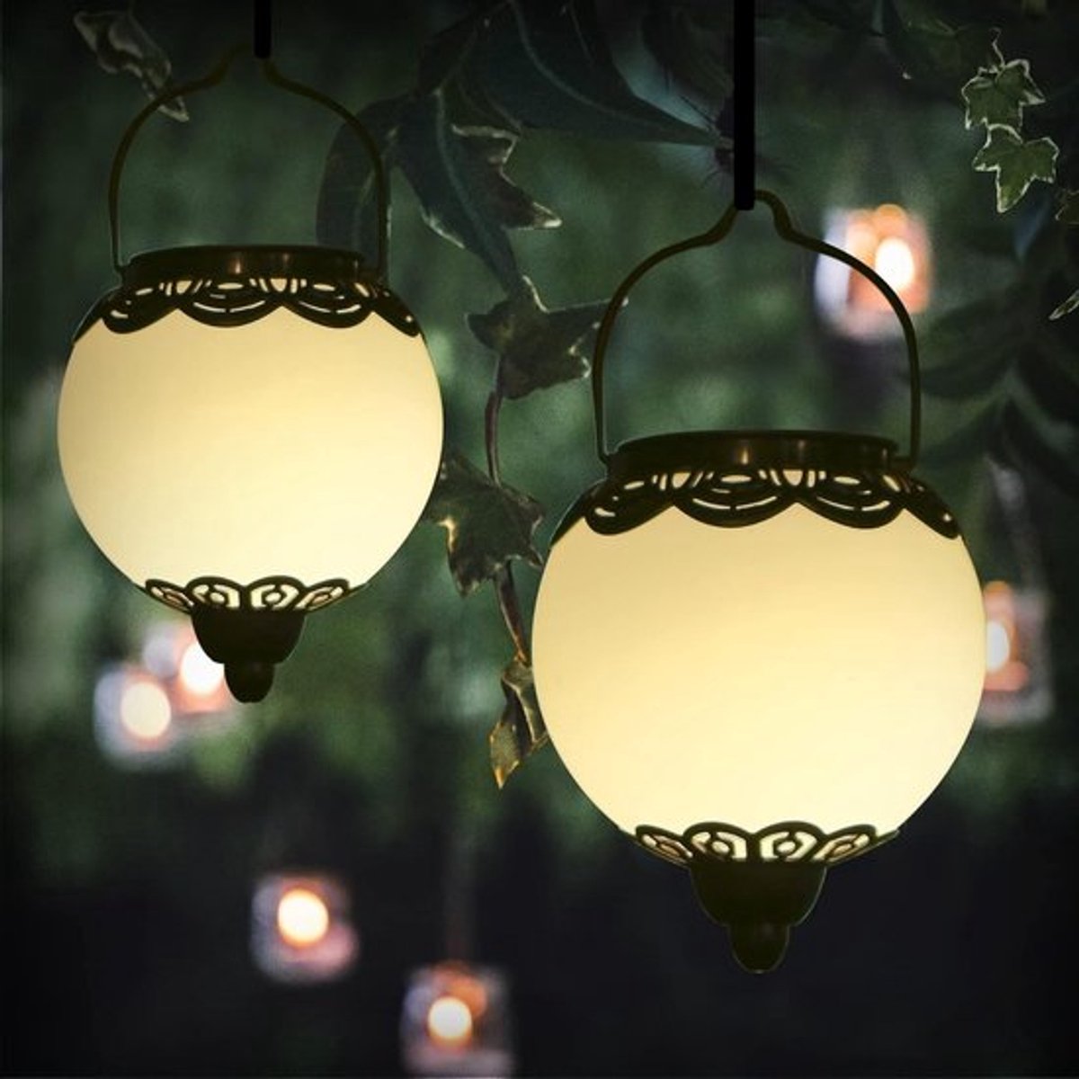 Buitenverlichting met zonne-energie, 2 stuks waterdichte tuinlampen voor balkon en tuin decoratie, hangende zonne-lampen voor een sfeervolle buitenruimte