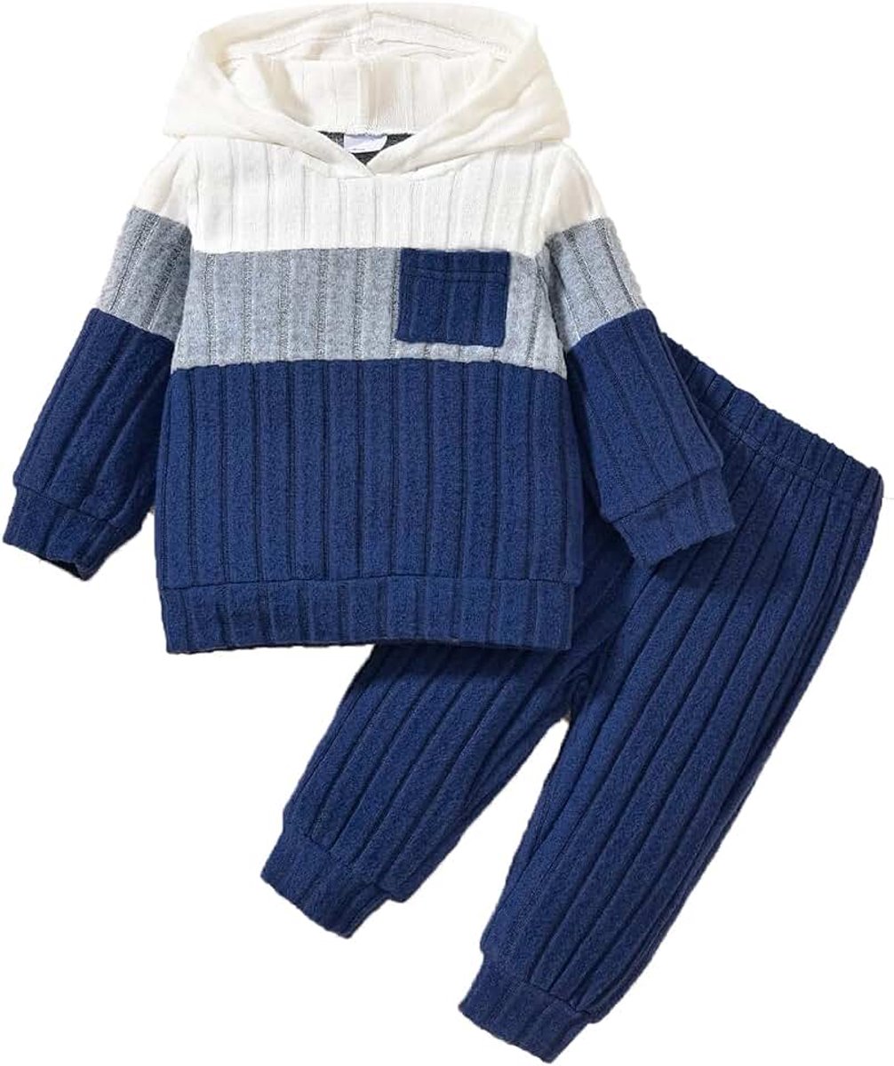 Hoodies, gestreept bovendeel en lange broek, bijpassende babykleding