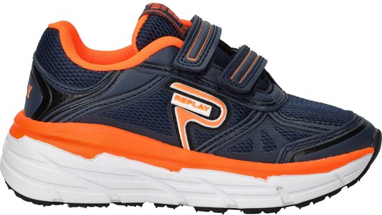 Donkerblauwe sneaker met oranje accenten, klittenbandsluiting en opdruk 'REPLAY'.