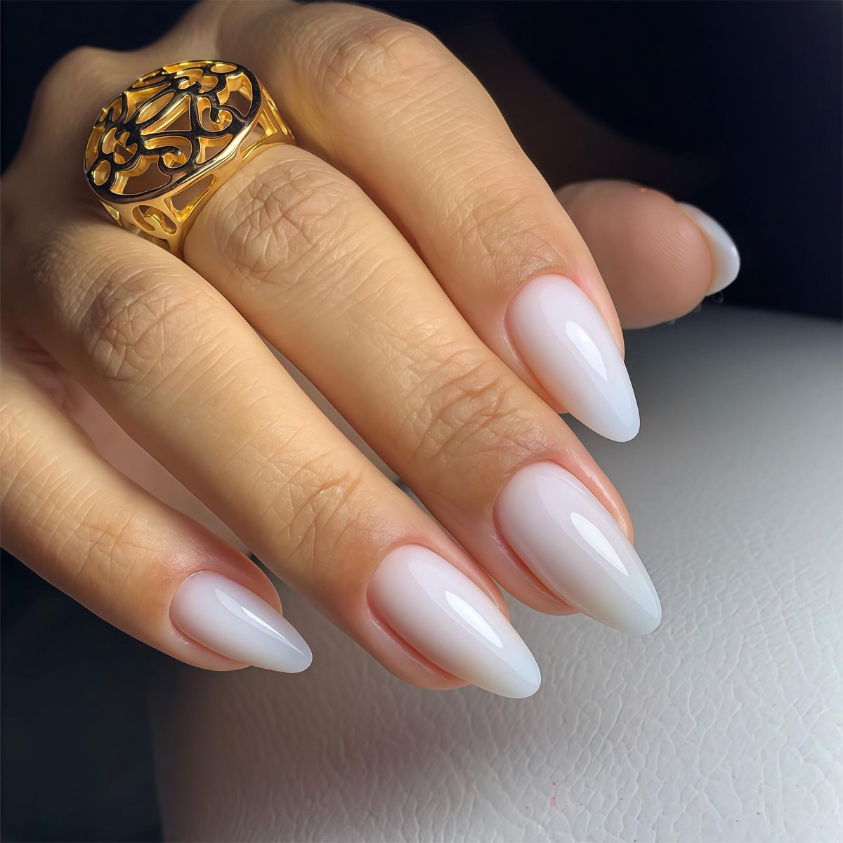 Dailygoods- Druknagels 24-delig - Melkachtig Wit - Herbruikbaar - Kunstnagels met Lijm - Kleefstrips - Mini Nagelvijl - Duurzaam Materiaal