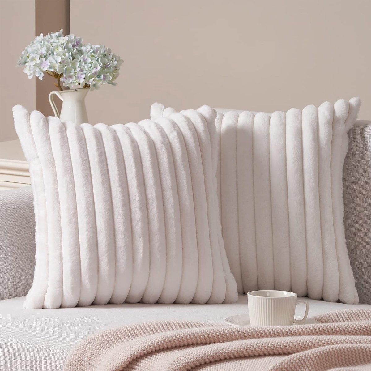 Set van 2 kussenslopen 50 x 50 cm, crèmewit, super zacht bontlook, knuffelkussen, decoratieve kussenhoezen met verborgen ritssluiting, bankkussen, voor bank, slaapkamer, woonkamer