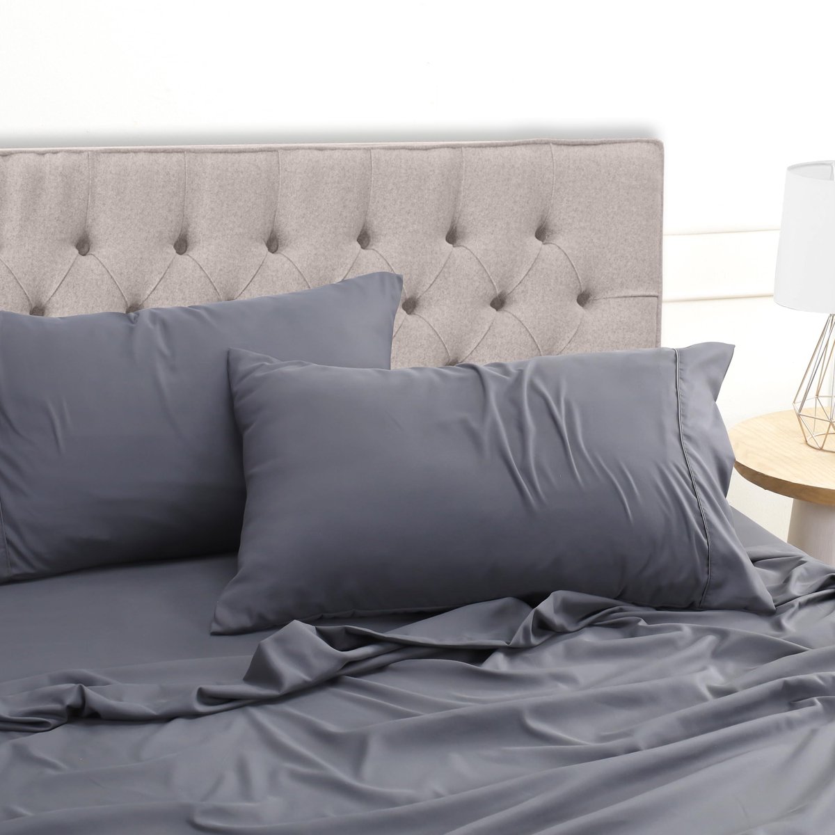 Bedding 4-Delig Beddelakenset (Voor Beddenmaat 160x200 cm, Grijs) - Polyester Microvezel Stof - 1 Hoeslaken & Vlakke laken met 2 Kussenslopen 50x75 cm
