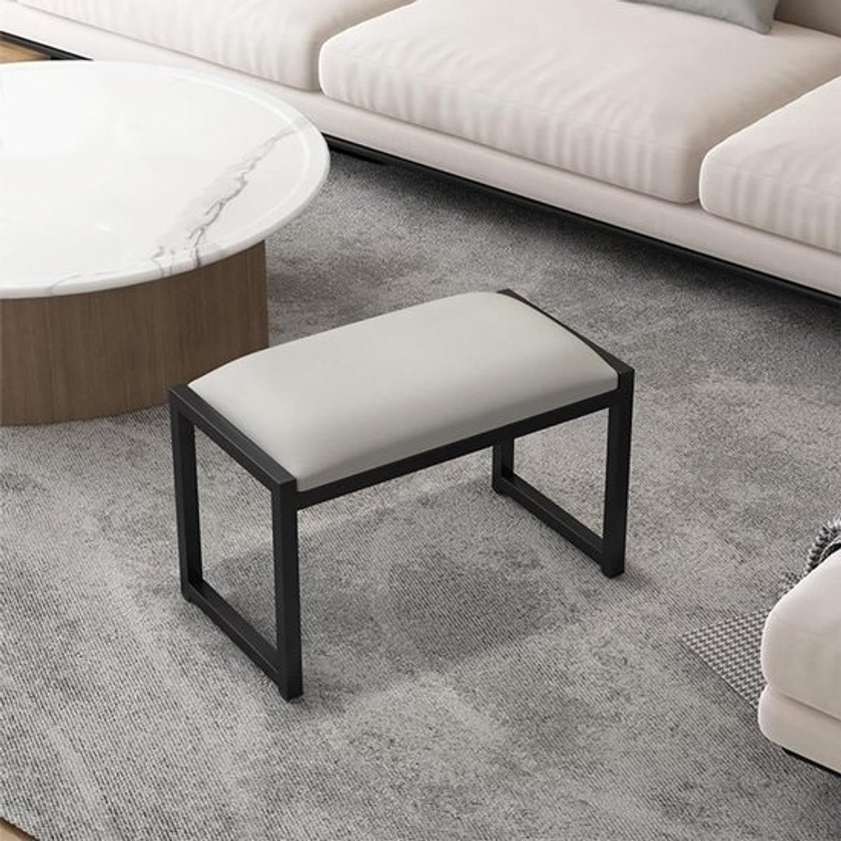Voetenbank en Schoenenbank - Ottomaan Poef - Extra Zitplaatsen - Met Metalen Poten - 60 cm - Beige