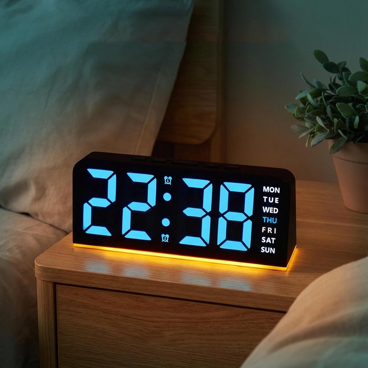 Grote digitale led-wekker 6,3 inch - instelbare helderheid - dubbel alarm en sluimerfunctie - ShopVlot