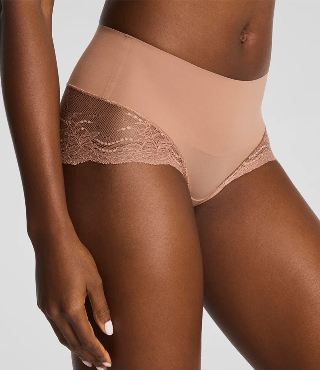 Spanx Undie-tectable - Lace Hi-Hipster - Kleur Cinnamon - Maat M
