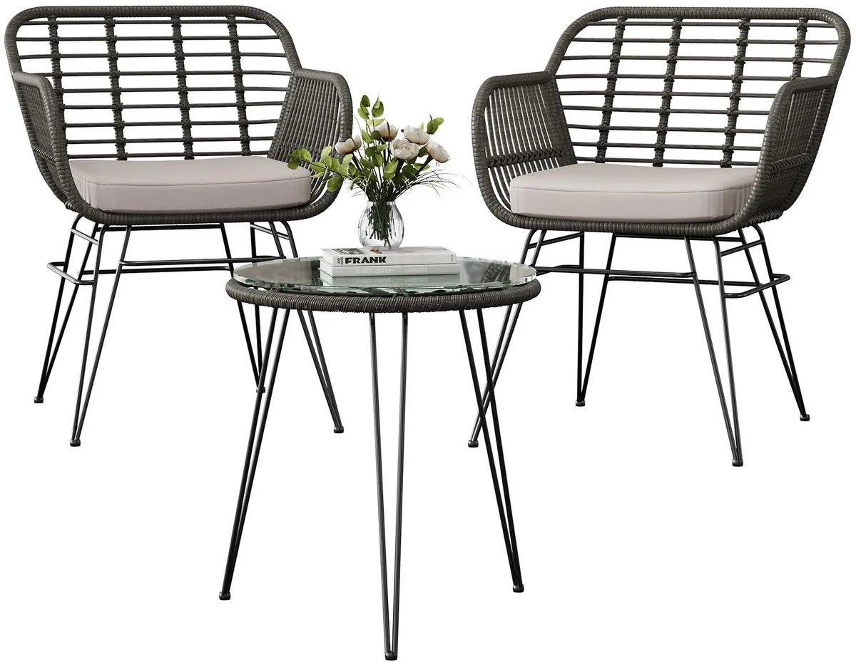 Stervia 3-Delige Bistro Set 2 Persoons - Rotan Tuinset - Inclusief Kussens - Glazen Tafelblad - Geschikt Voor Elk Seizoen - Grijs - 56 x 48 x 82 cm (stoel)