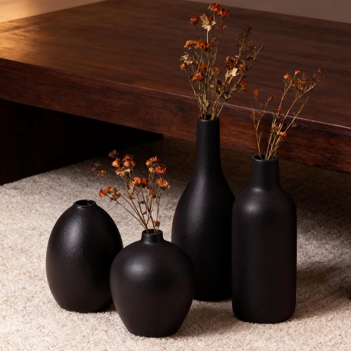 SnelShoppen - Zwarte Keramische Bloemenvaas Set van 4 - Elegante Decoratieve Vazen voor Tafel, Plank en Ruimtedecoratie - Ideaal voor Pampasgras en Bl