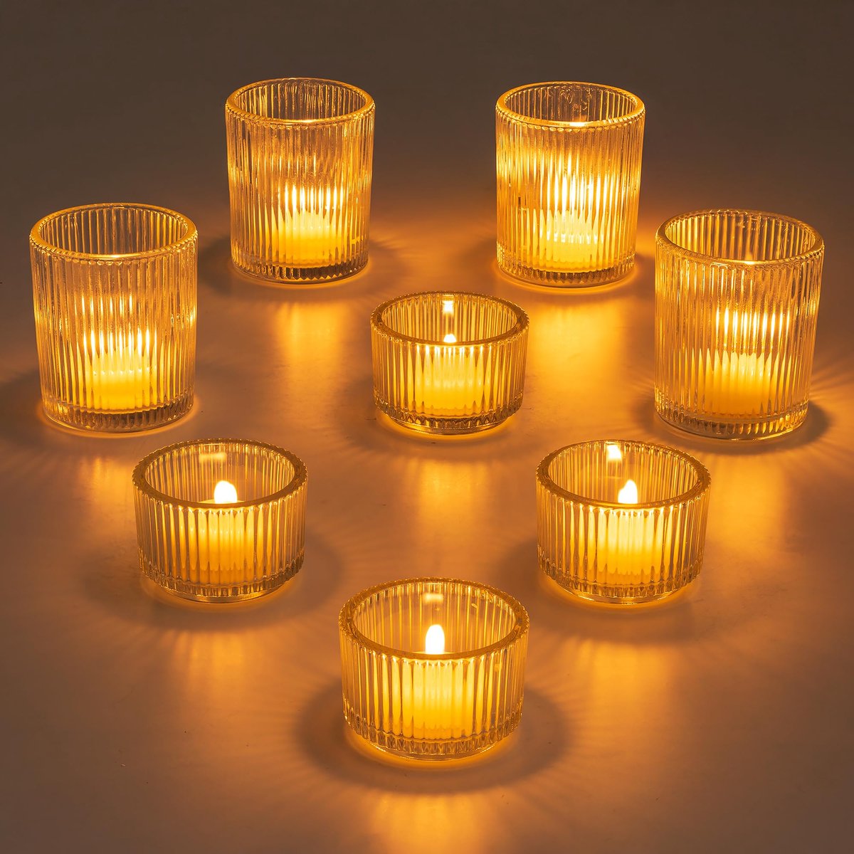 Famanu Glazen theelichthouders set van 8, heldere geribbelde kaarsenhouders voor eettafel en huisdecoratie Zwart
