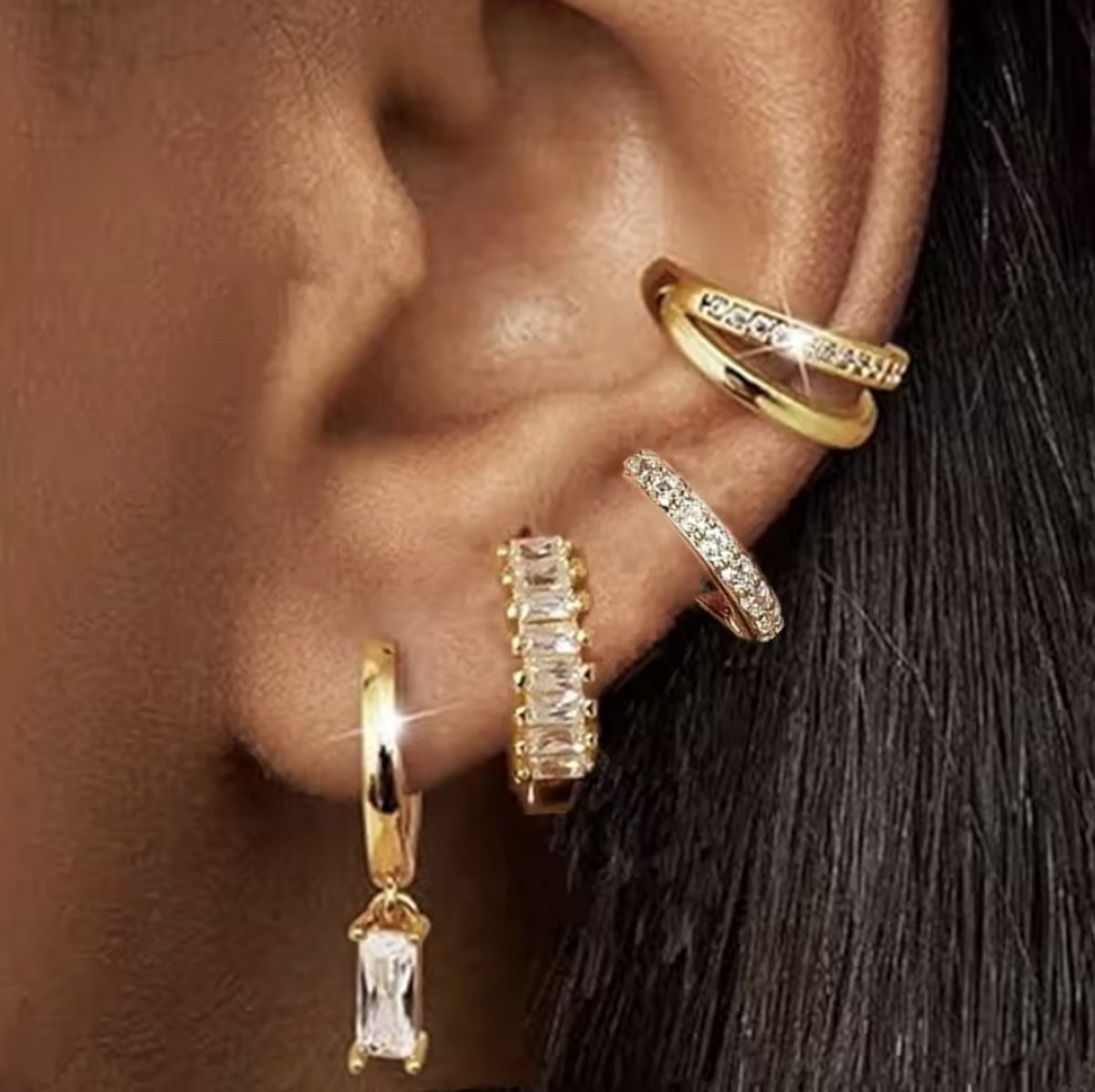 Oorbellen Set - 4 stuks - Kleur: Goud - Luxe Oorbellen - Incl. Cadeauverpakking - Oorhangers / Oorring / Oorknopjes - Hoge Kwaliteit RVS - Stainless Steel / Roestvrijstaal - Verkleurt Niet - Oorbellen Set - Oorbellen Vrouwen / Dames