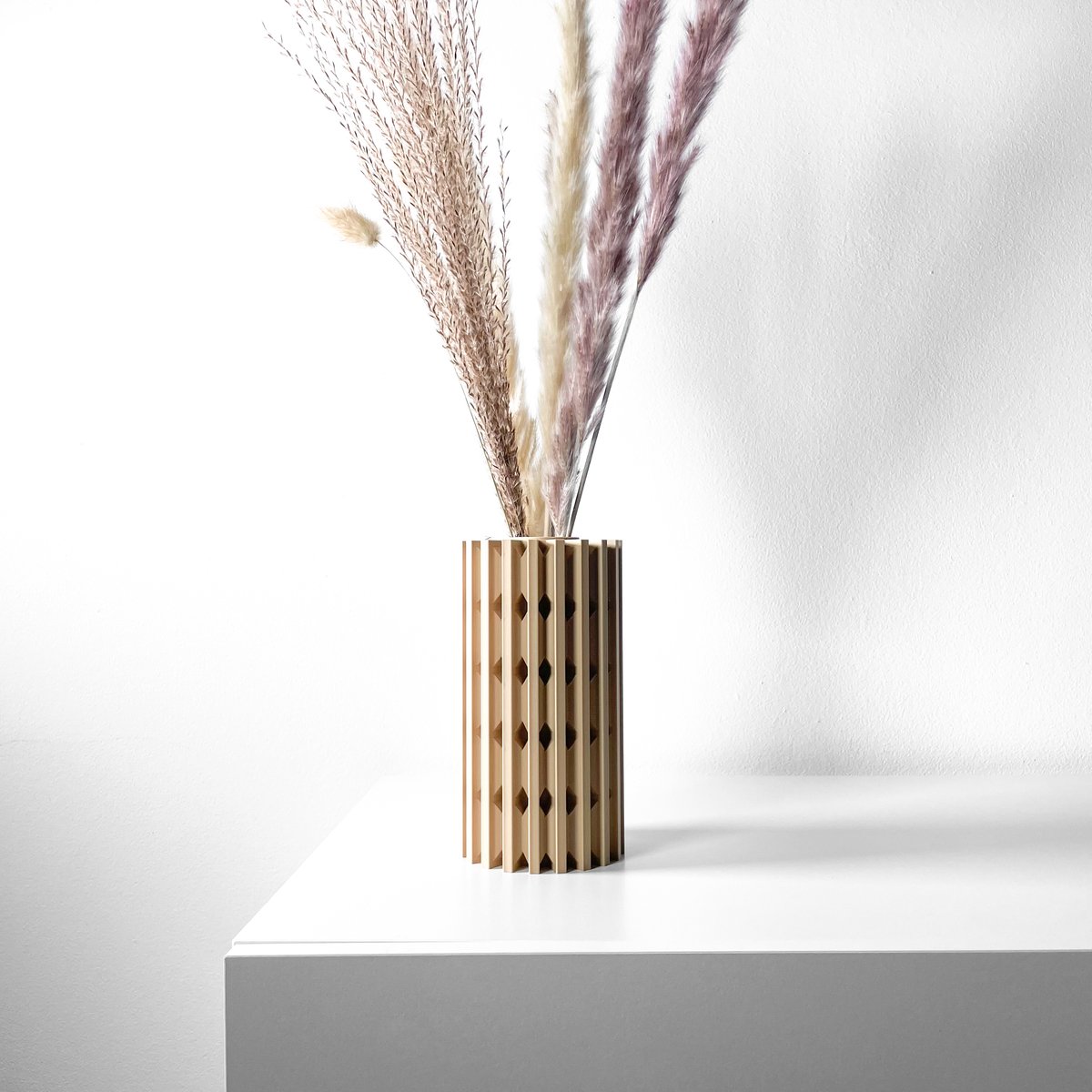Skushy Vaas Lycas - Geschikt voor Bouwbloemen - Japandi Designvaas voor Droogbloemen en Kunstbloemen - Sculpturale Decoratieve Vaas - Moderne Woondecoratie