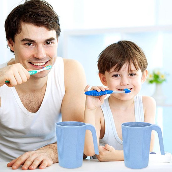 Verpakking van 4 onbreekbare drinkbekers met handvatten - Plastic bekers - Herbruikbare kampeerbekerset - Kinderbekers - Plastic bekers voor kinderen en volwassenen - BPA-vrij — afbeelding 5