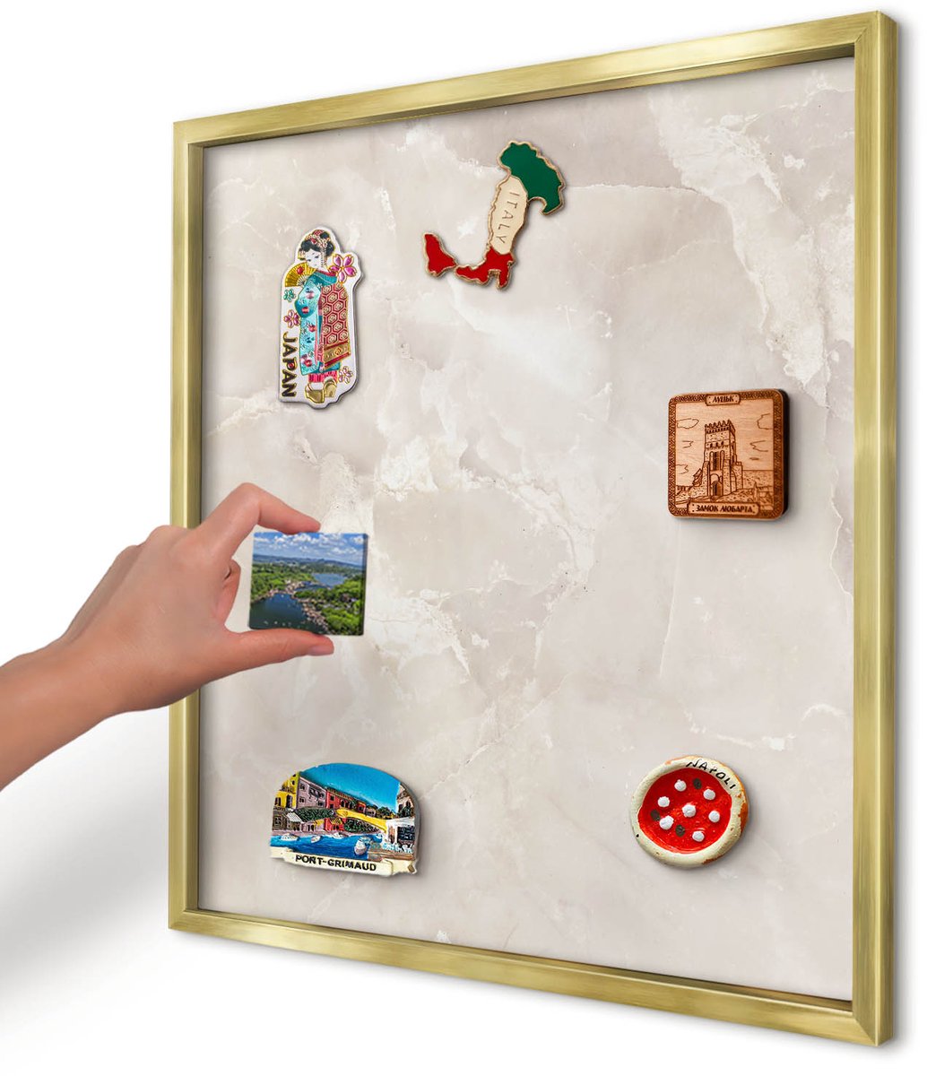 Artprintcave Beige Magneetbord mit Gouden Frame - 50x50 cm - Beige Marmer Magnetische Organizer - Minimalist Magneetbord Voor Foto's - Texturen