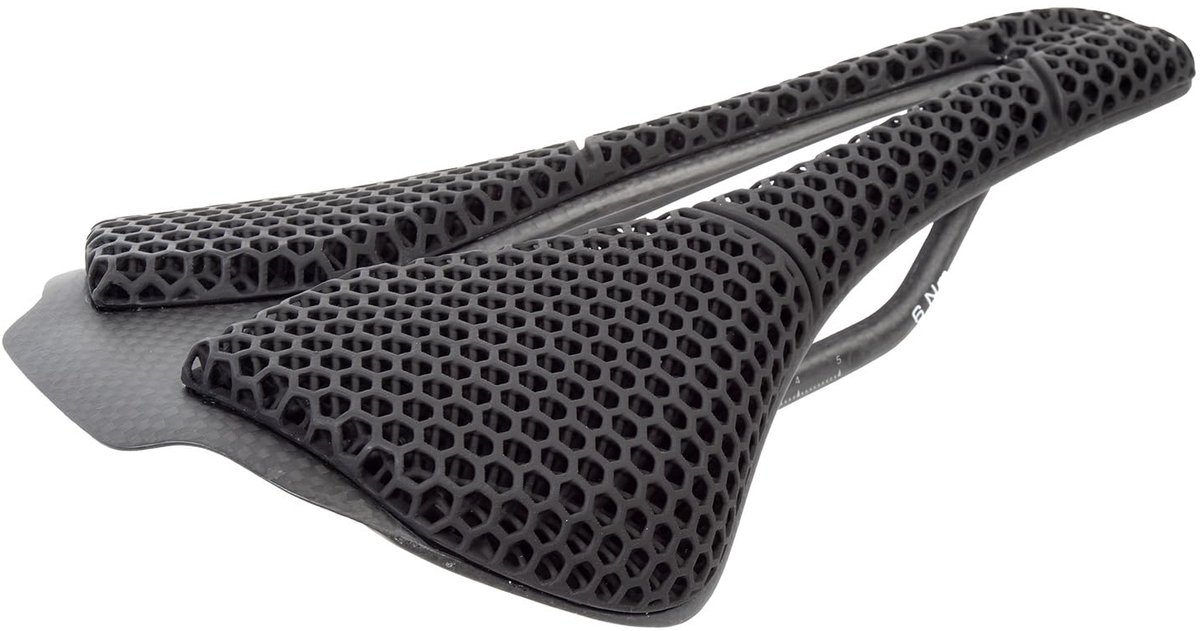SnelShoppen - 3D Carbon Fietszadel Anatomisch Gevormd Racingszadel Zwart - Lichtgewicht, Comfortabel, Geschikt voor Racefietsen, Mountainbikes en Stad