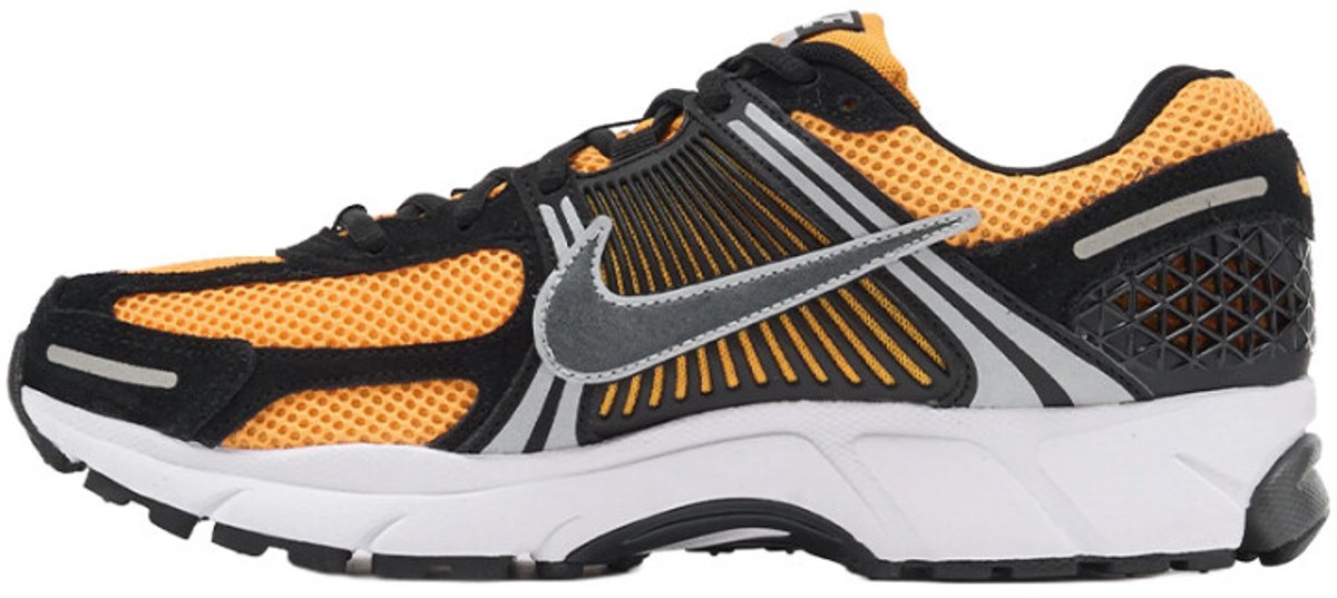 Nike Zoom Vomero 5 IF6211-700 Oranje