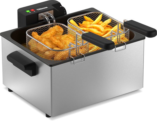 RVS frituurpan met twee mandjes, één met kipnuggets en één met frietjes, zwart bedieningspaneel.